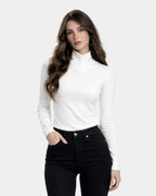 Top elegante de cuello cruzado