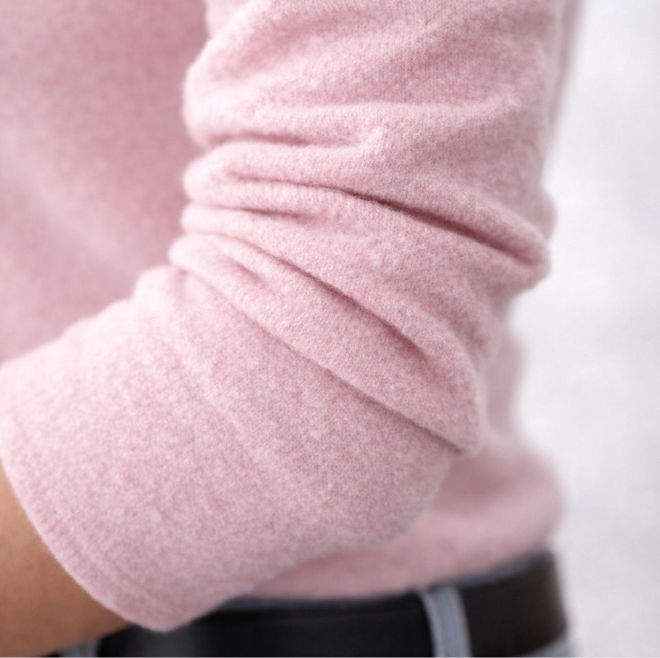 Top elegante de cuello cruzado